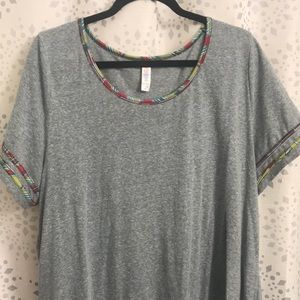 LulaRoe 3X Classic Tee - gray with accent trim.